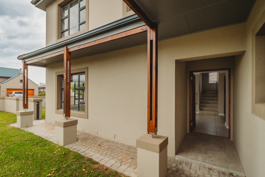 3 Bedroom Property for Sale in Blue Mountain Village Western Cape